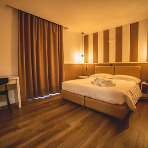 Continental 4*, Reggio Calabria Italy
